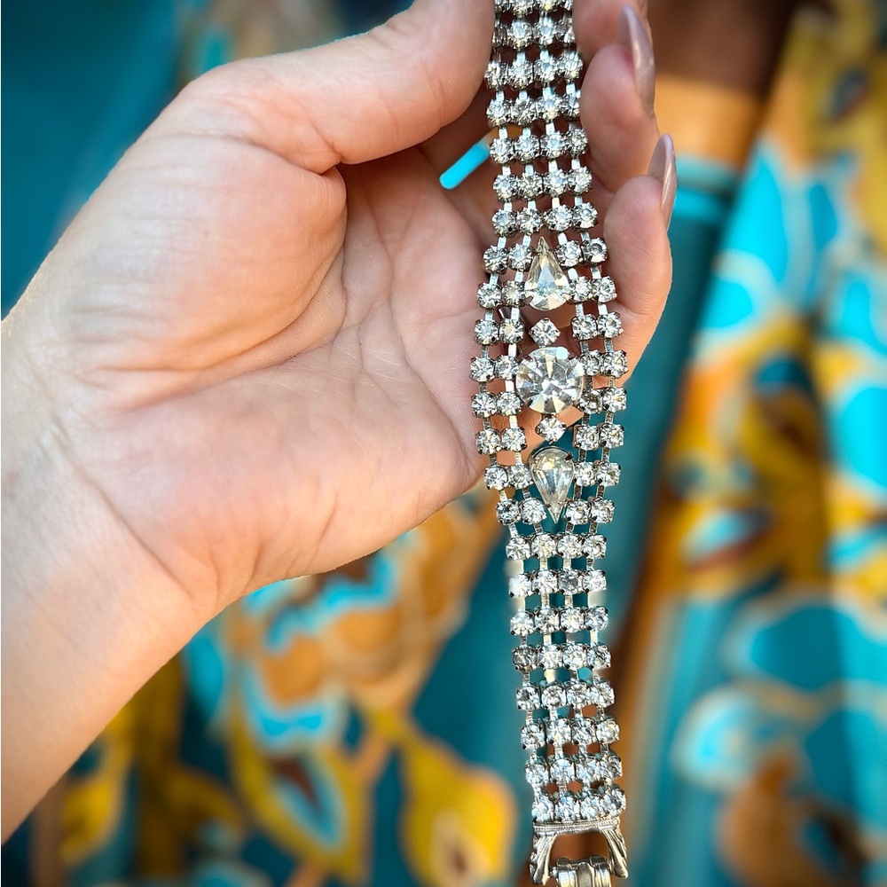 Elegant Rhinestone Evening Bracelet - Picture 3 of 8